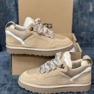 UGG