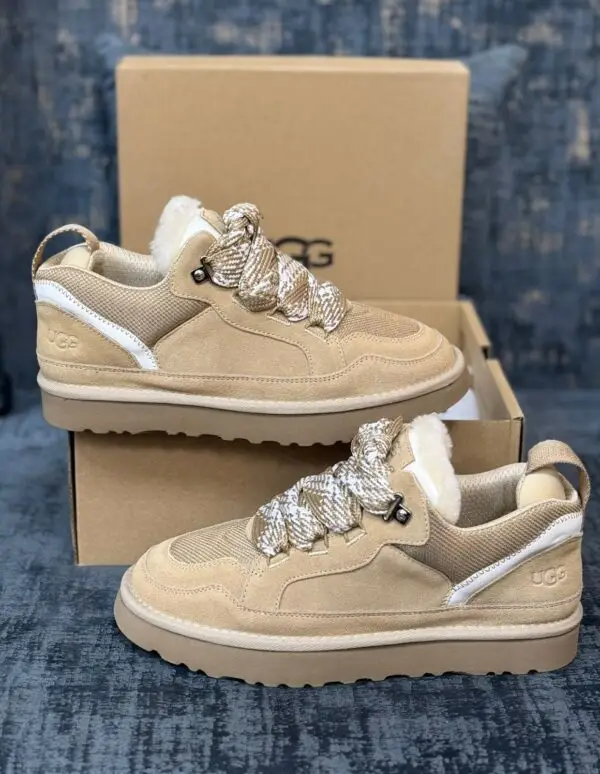 UGG