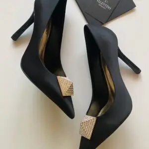 VALENTINO Rockstud Pumps