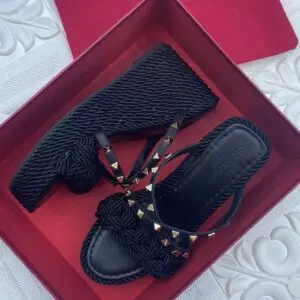 Valentino Garavani Rockstud Heels