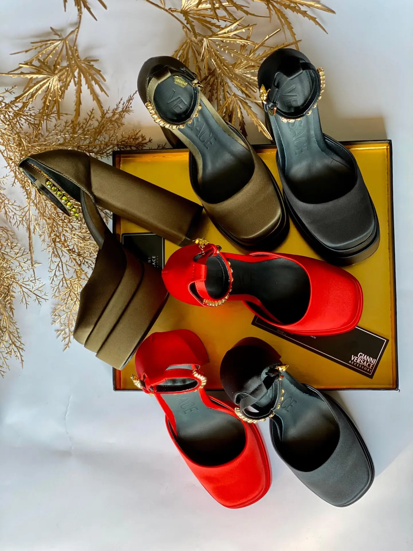 VALENTINO Rockstud Heeled Sandals VALENTINO Rockstud Heeled Sandals