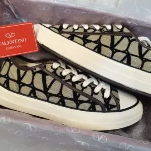 VALENTINO Totaloop Low Top Sneakers