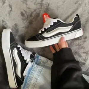 VANS KNU SKOOL BLACK WHITE