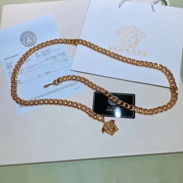 VERSACE