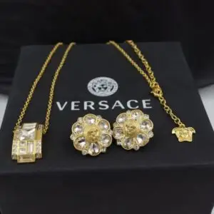 VERSACE