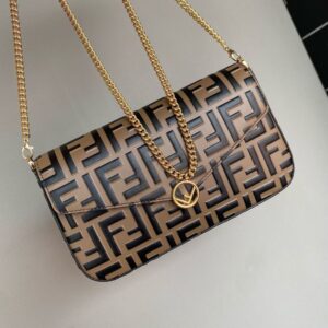 FENDI Chain Wallet