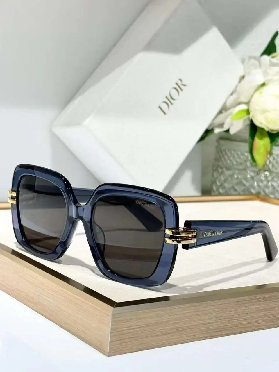 DIOR Black Plastic Sunglasses DIOR Black Plastic Sunglasses
