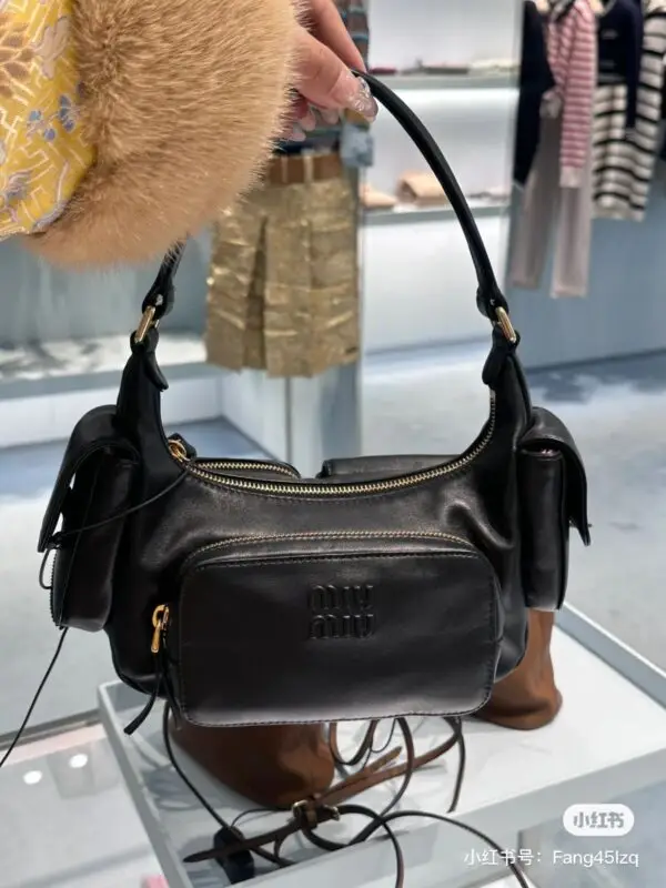 MIU MIU Leather Shoulder Bag