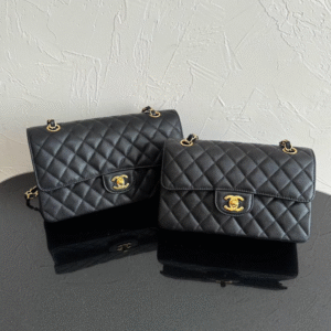 CHANEL Classic Flap Bag