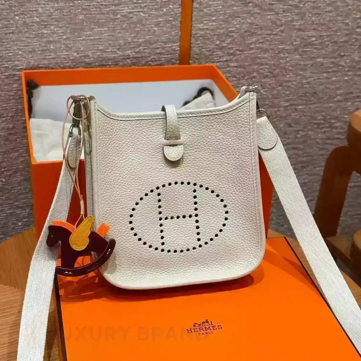 HERMES Evelyne Mini Bag HERMES Evelyne Mini Bag