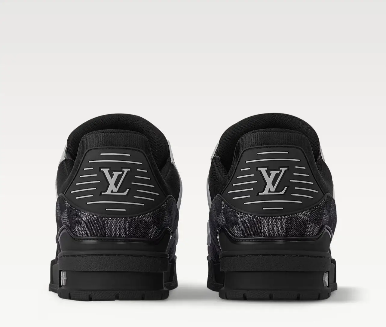 LOUIS VUITTON Damier Denim Black Sneaker LOUIS VUITTON Damier Denim Black Sneaker