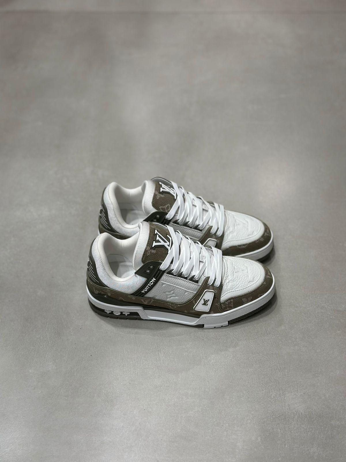 LOUIS VUITTON Trainer Sneaker LOUIS VUITTON Trainer Sneaker