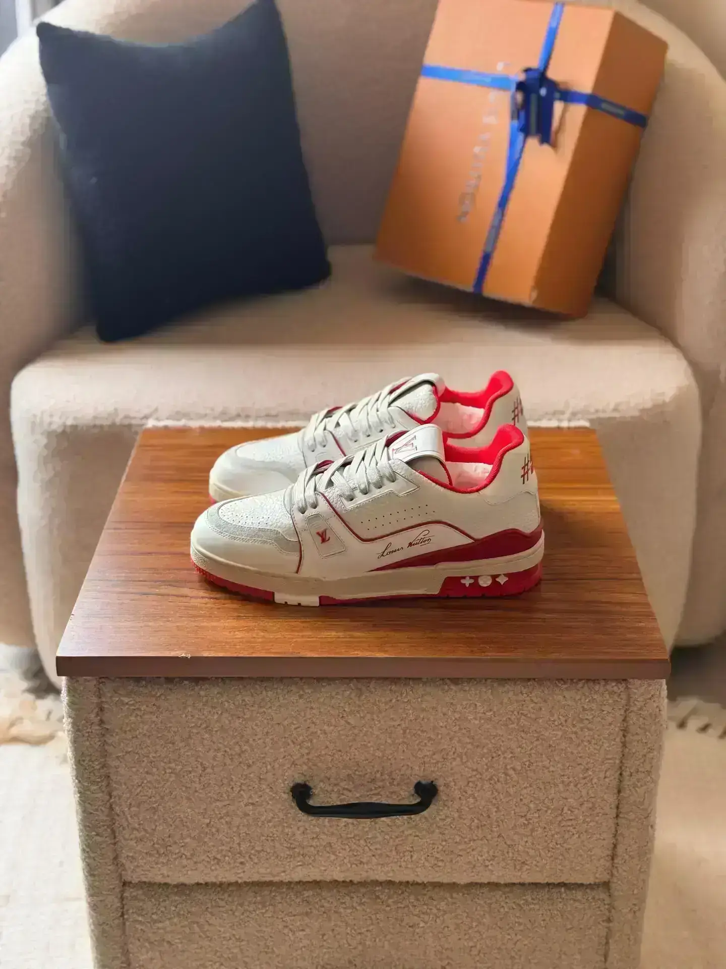 LOUIS VUITTON Trainer Sneaker LOUIS VUITTON Trainer Sneaker