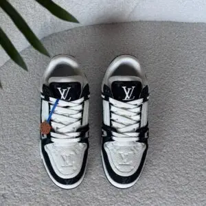 LOUIS VUITTON Trainer Leather Low Sneakers