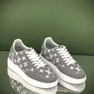 LOUIS VUITTON Stadium Sneaker