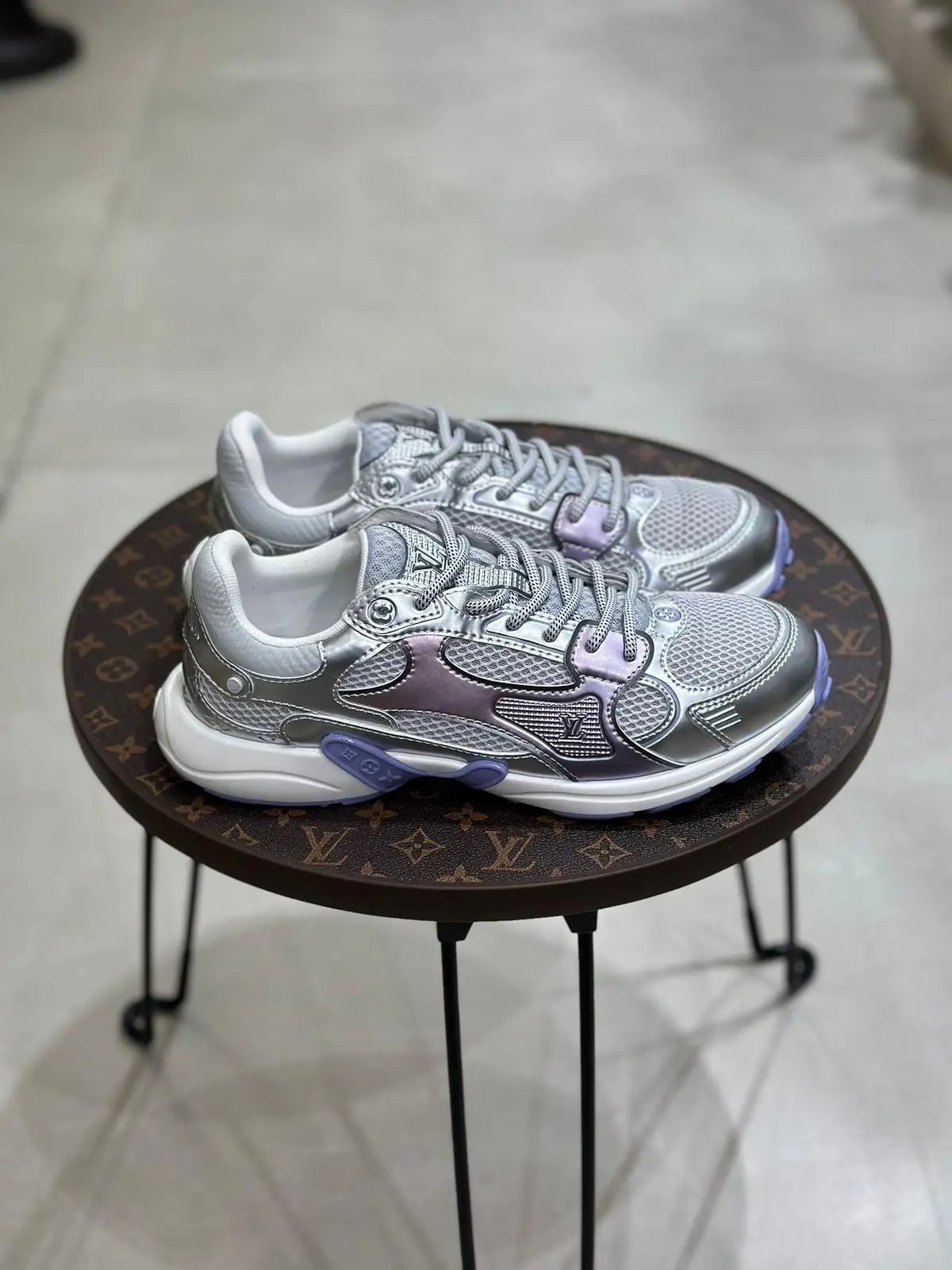 LOUIS VUITTON Casual Shoes LOUIS VUITTON Casual Shoes