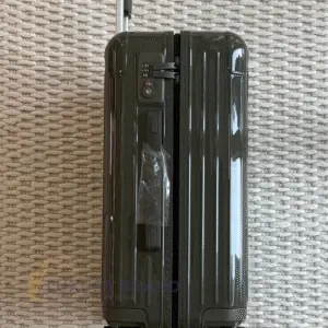 RIMOWA