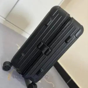 RIMOWA