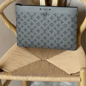 LOUIS VUITTON Pouch Bag
