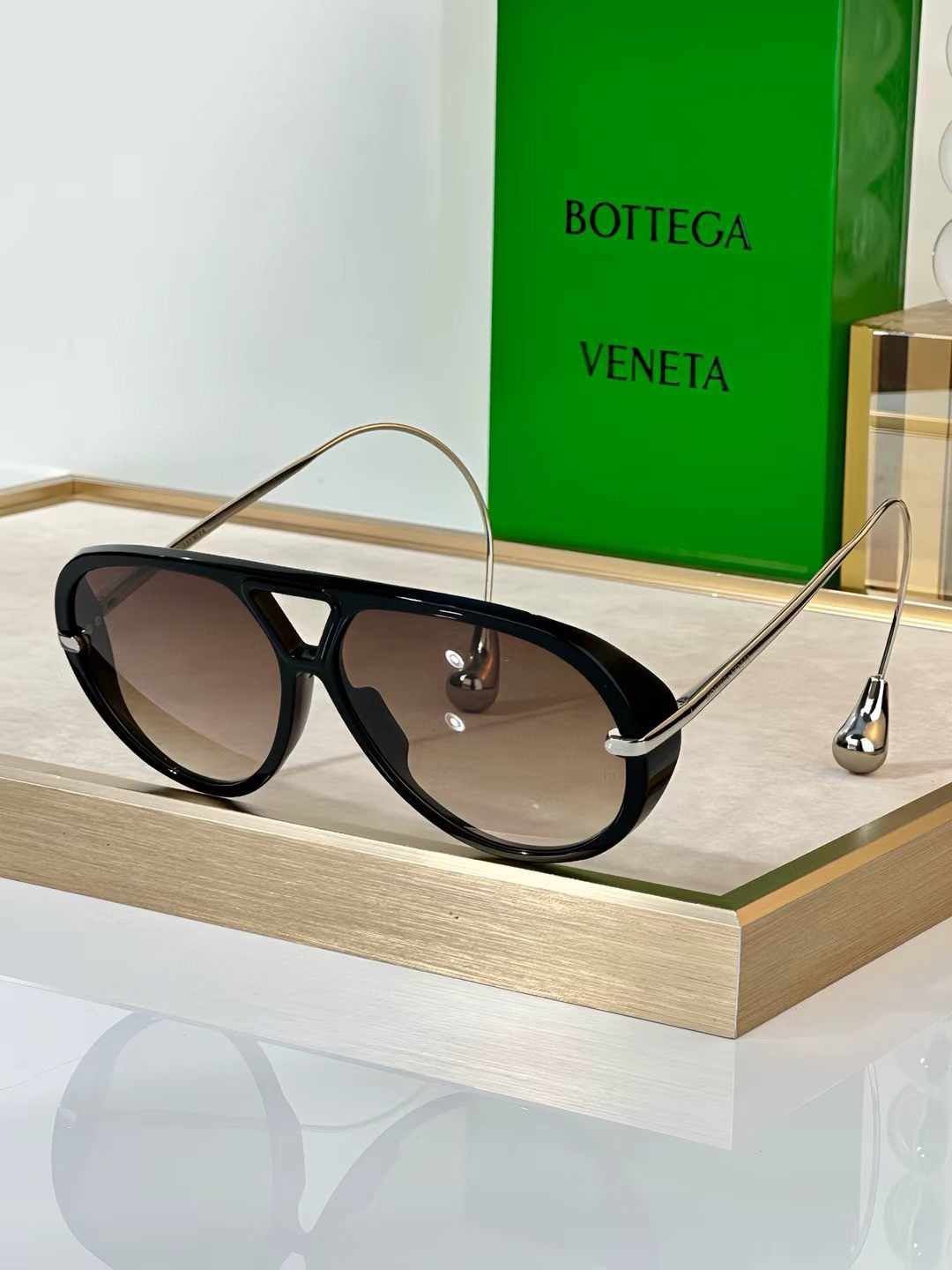 BOTTEGA