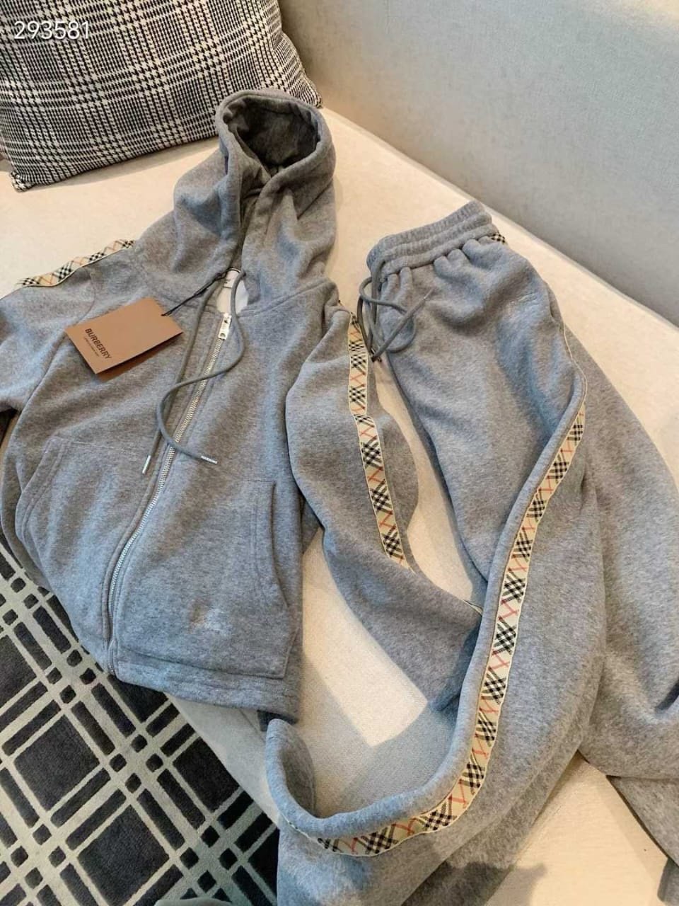 BURBERRY