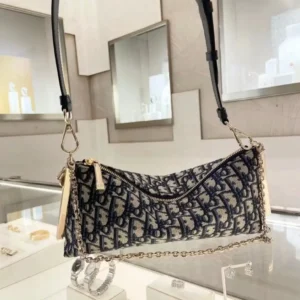 Design CLUB BAG - Dubai Fashion LUX