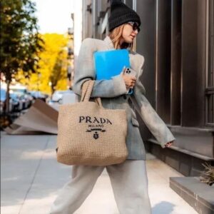 Design embroidered raffia shopper pocket - Dubai Fashion LUX