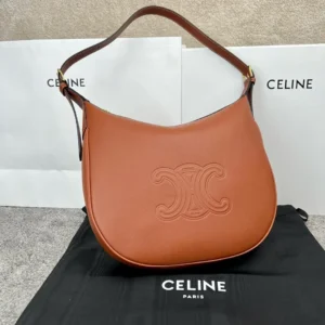 Design HELOISE CUIR TRIOMPHE BAG IN SUPPLE CALFSKIN - Dubai Fashion LUX
