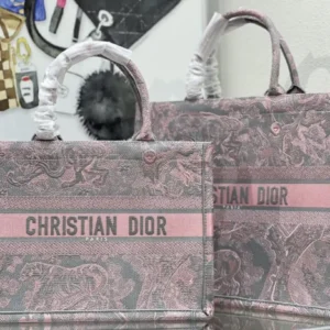 Design LARGE BOOK TOTE for women Ecru and Gray Toile de Jouy Embroidery (42 x 35 x 18.5 cm) - Dubai Fashion LUX