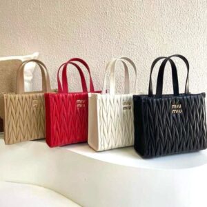 Design Matelassé Leather Handbag - Dubai Fashion LUX
