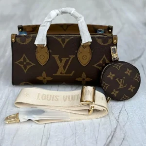 Design Reverse Monogram Giant OnTheGo East West - Dubai Fashion LUX