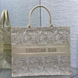 Design Women CD large Or Book Tote Gold-Tone D-Lace Embroidery Macramé Effect for women - Dubai Fashion LUX