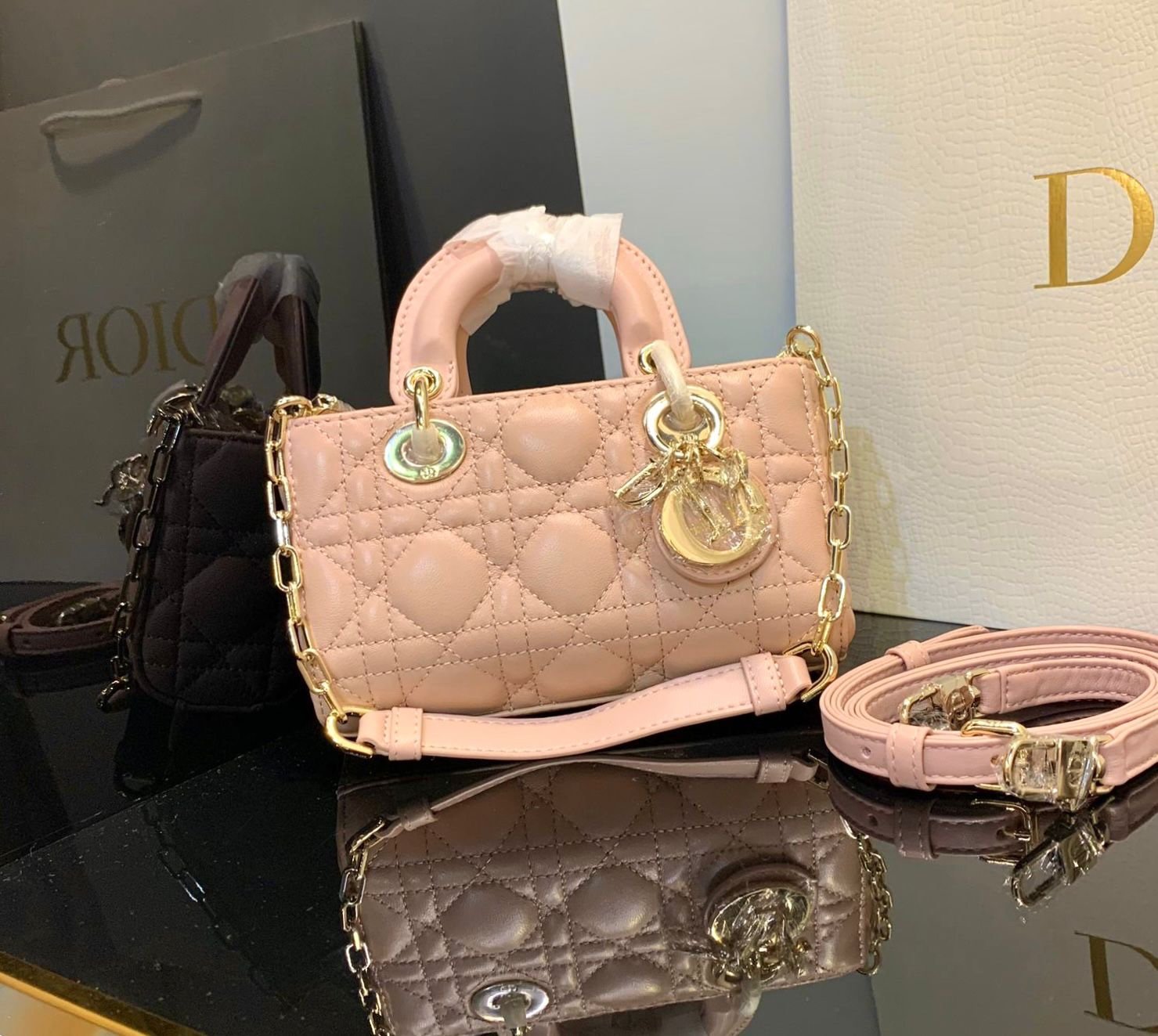 DIOR