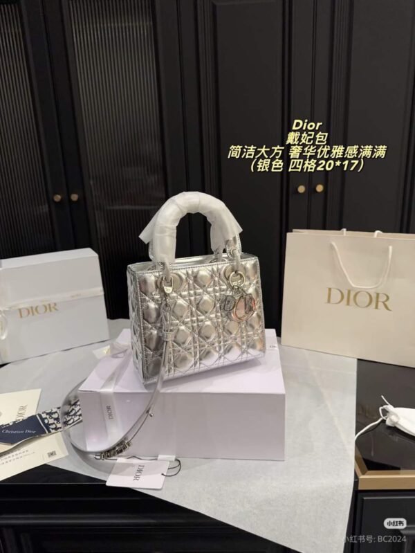 DIOR