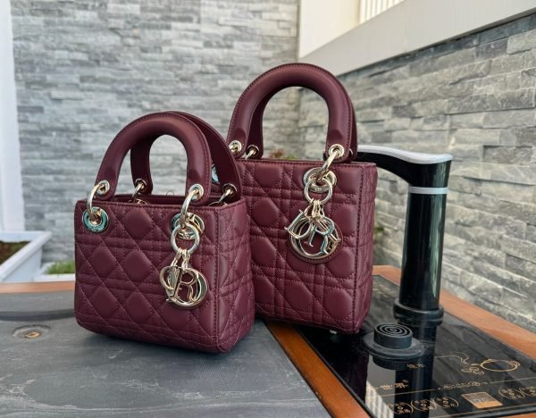 DIOR