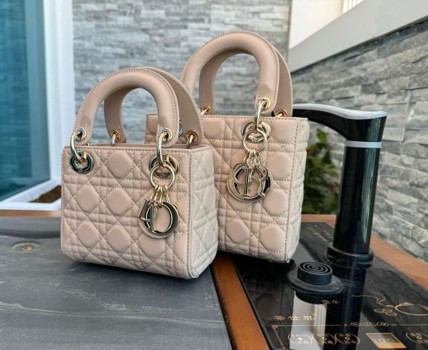 DIOR