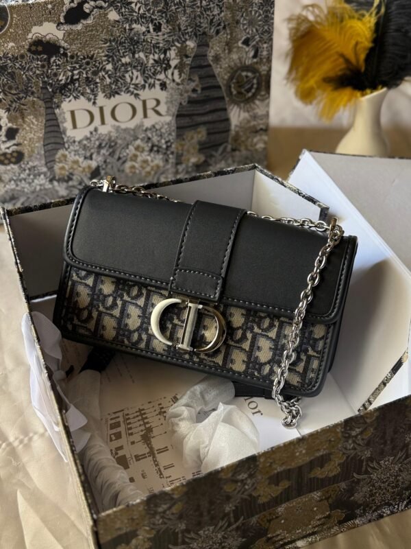 DIOR