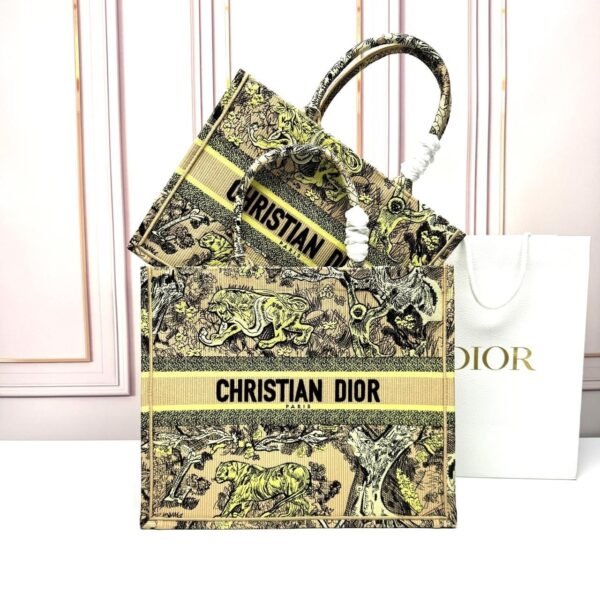 DIOR