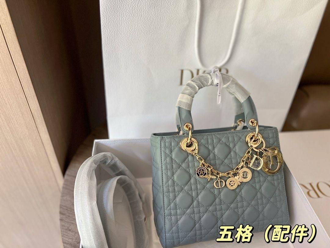 DIOR