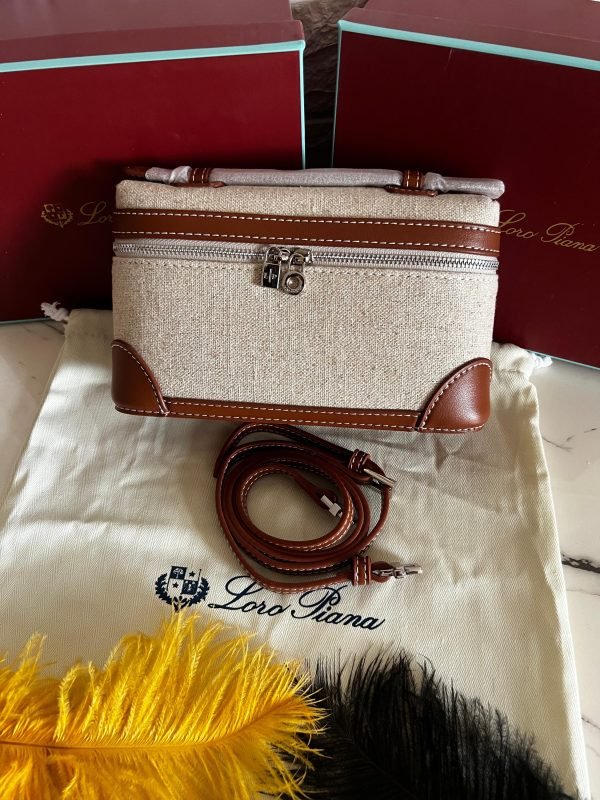 LORO PIANA