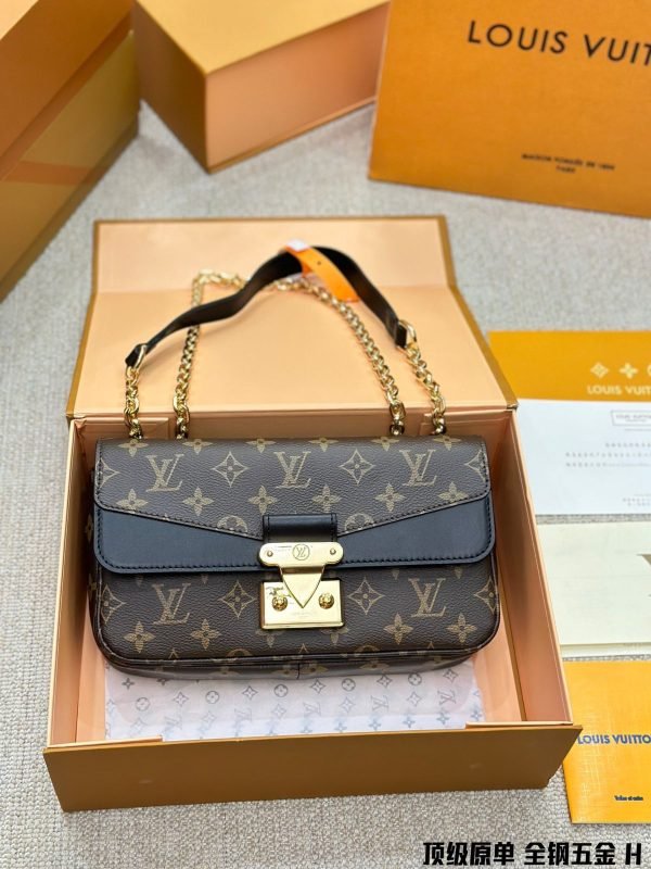 LOUI VUITTON