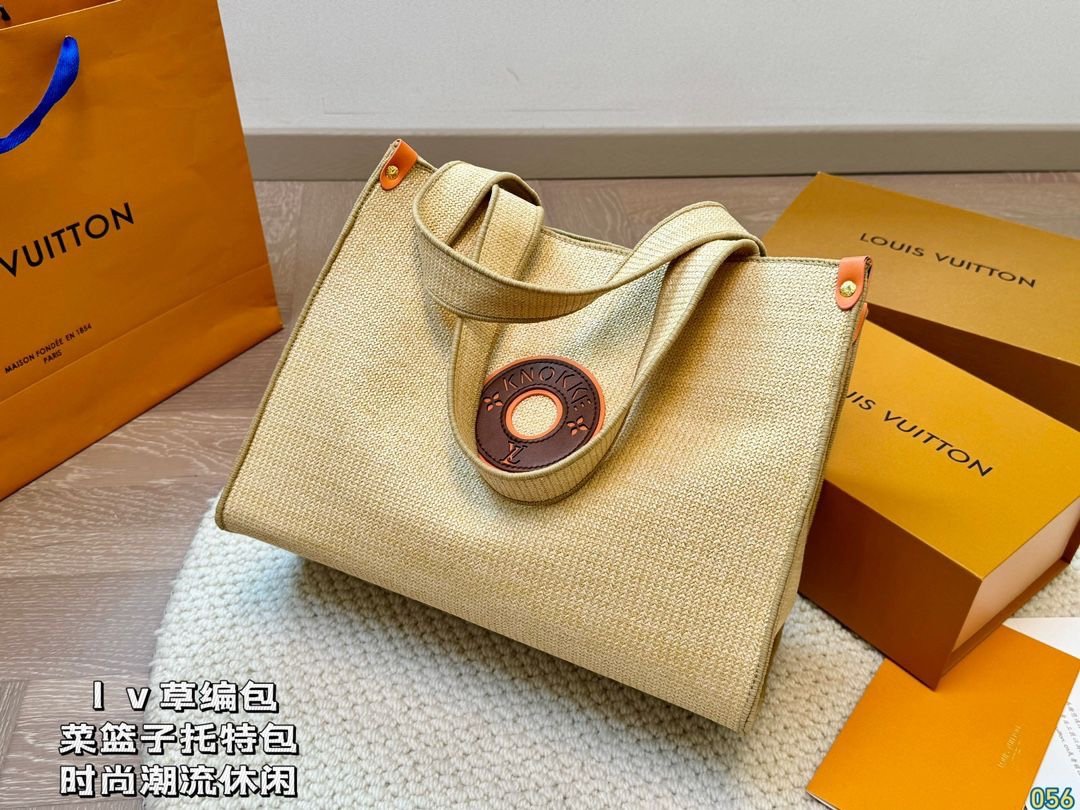 LOUI VUITTON