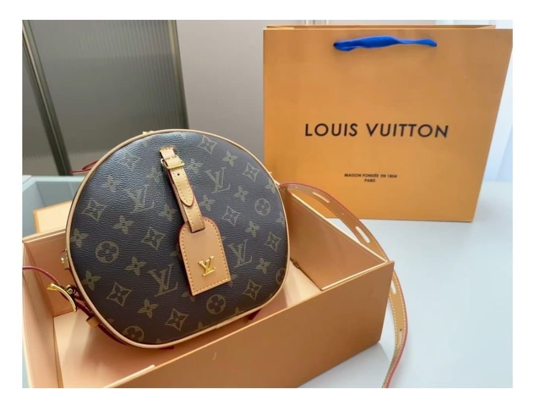 LOUIS VUITTON