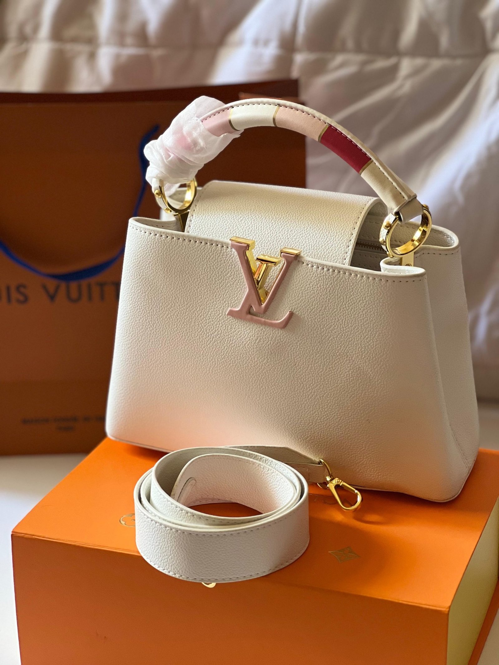 LOUIS VUITTON