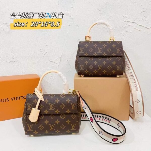 LOUIS VUITTON