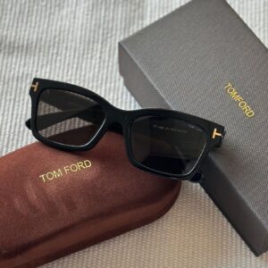 TOM FORD