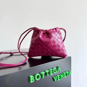 Bottega Veneta Intrecciato Sling Bag | Super Master Quality Replica | [Your Brand Name] - Luxury Master Copy Dubai