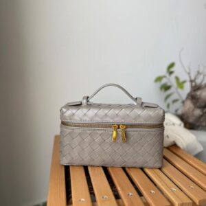 Buy Bottega Veneta Bang Bang Vanity Case Limestone |Dubai Luxury Items