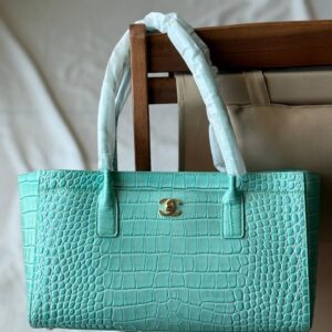 Buy Chanel 26S Small Cerf Shopping Bag Green Croc Embossed Calfskin