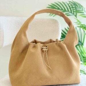 Buy Chanel Drawstring Bag 22 Soft Leather Gold Tone Metal |Bags Dubai - Luxury Master Copy Dubai